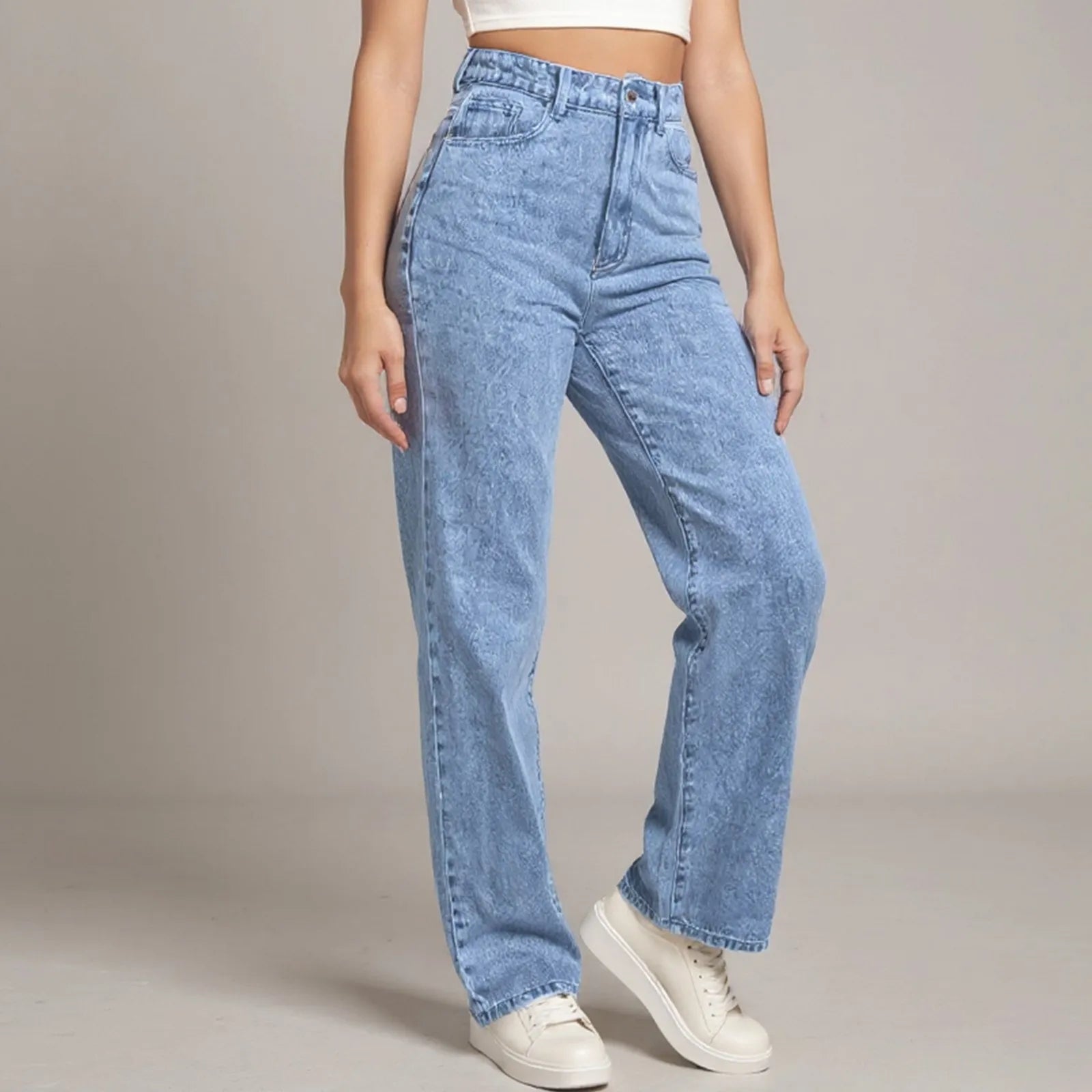 High-Waisted Jeans