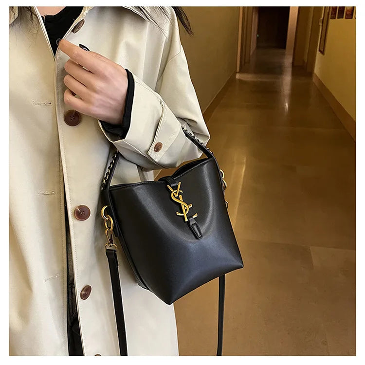 versatile bucket bag