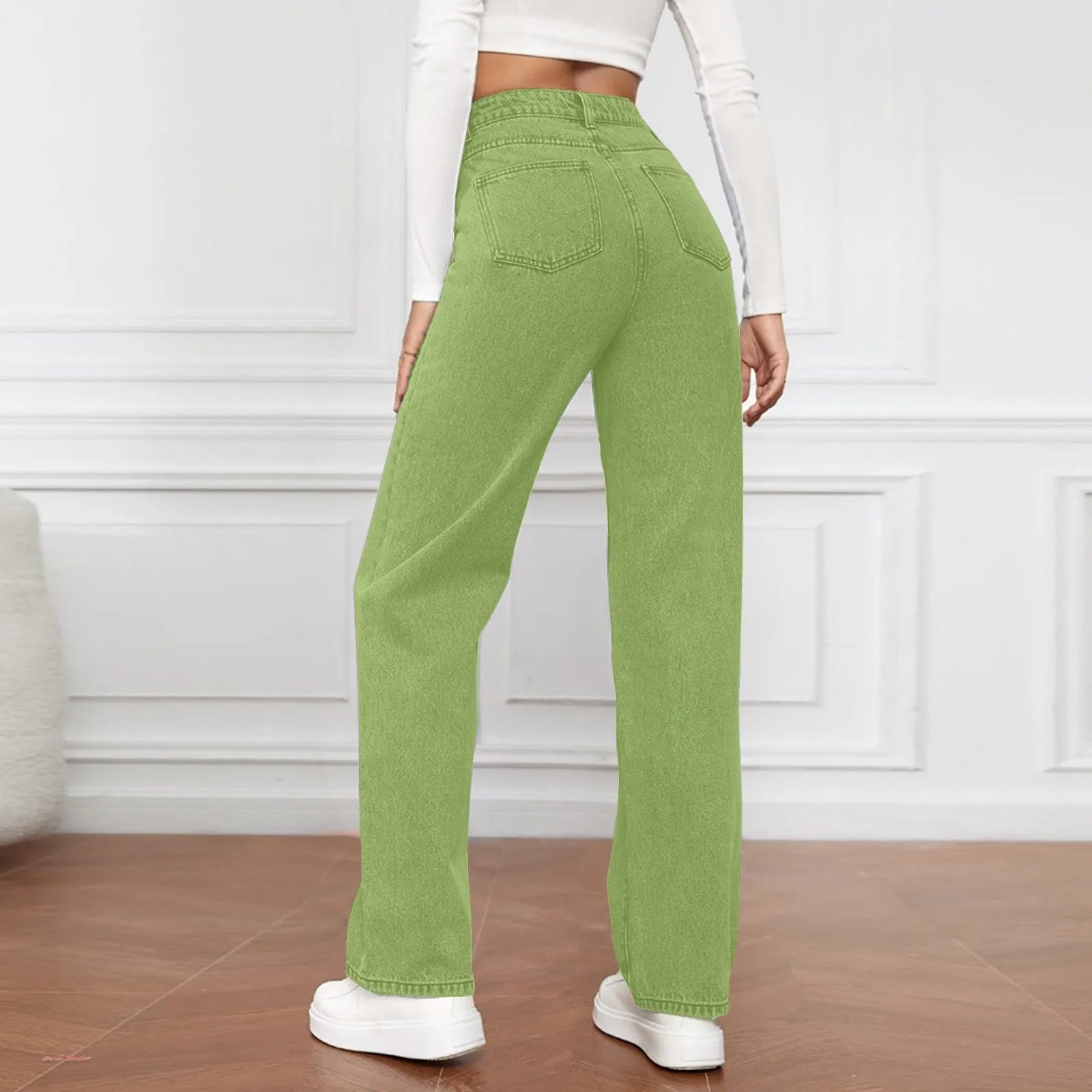 High-Waisted Jeans