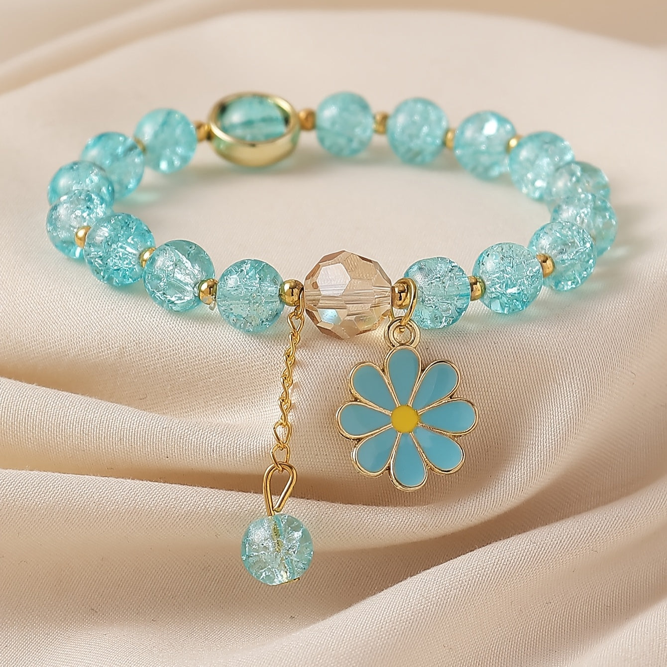 Cracked Glass Beaded Daisy Pendant Bracelet