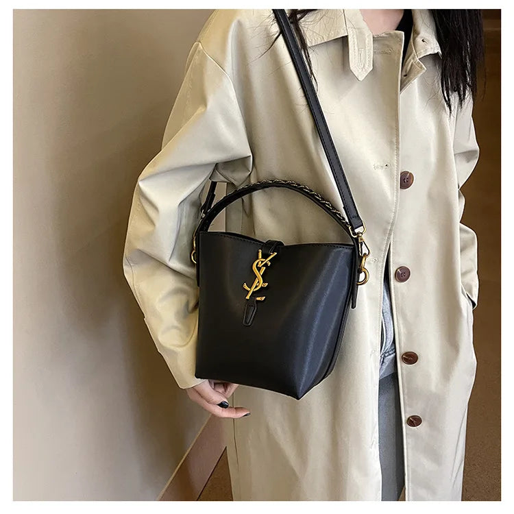 versatile bucket bag