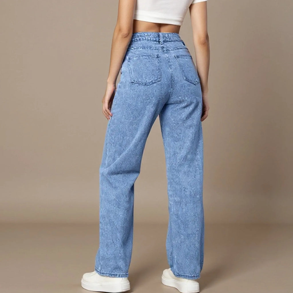 High-Waisted Jeans